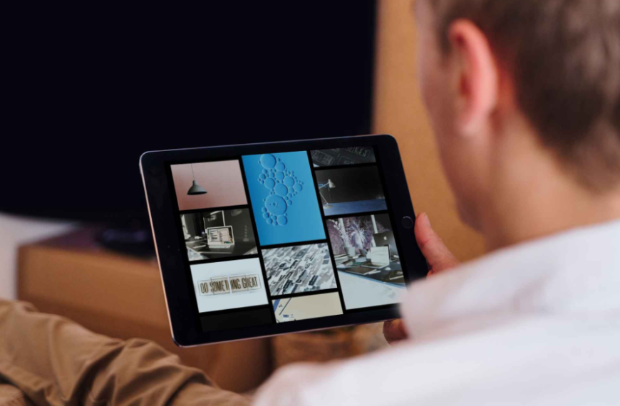 iPad Mockup with Smart Object Customization