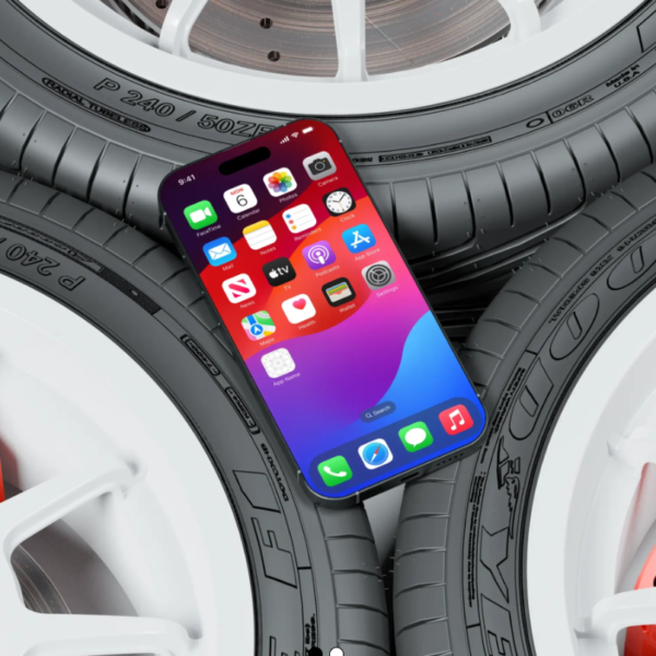 iPhone 15 Pro Mockup 001