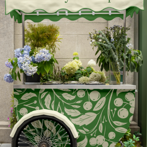 Free Trolley with Flowers Mockup
